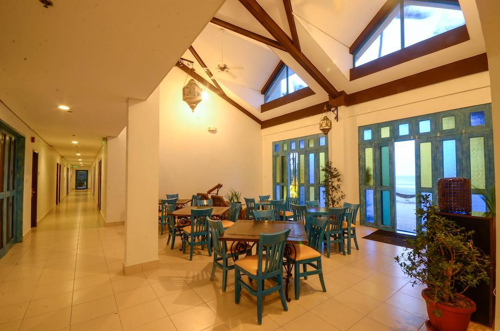 Microtel By Wyndham Puerto Princesa Exterior photo