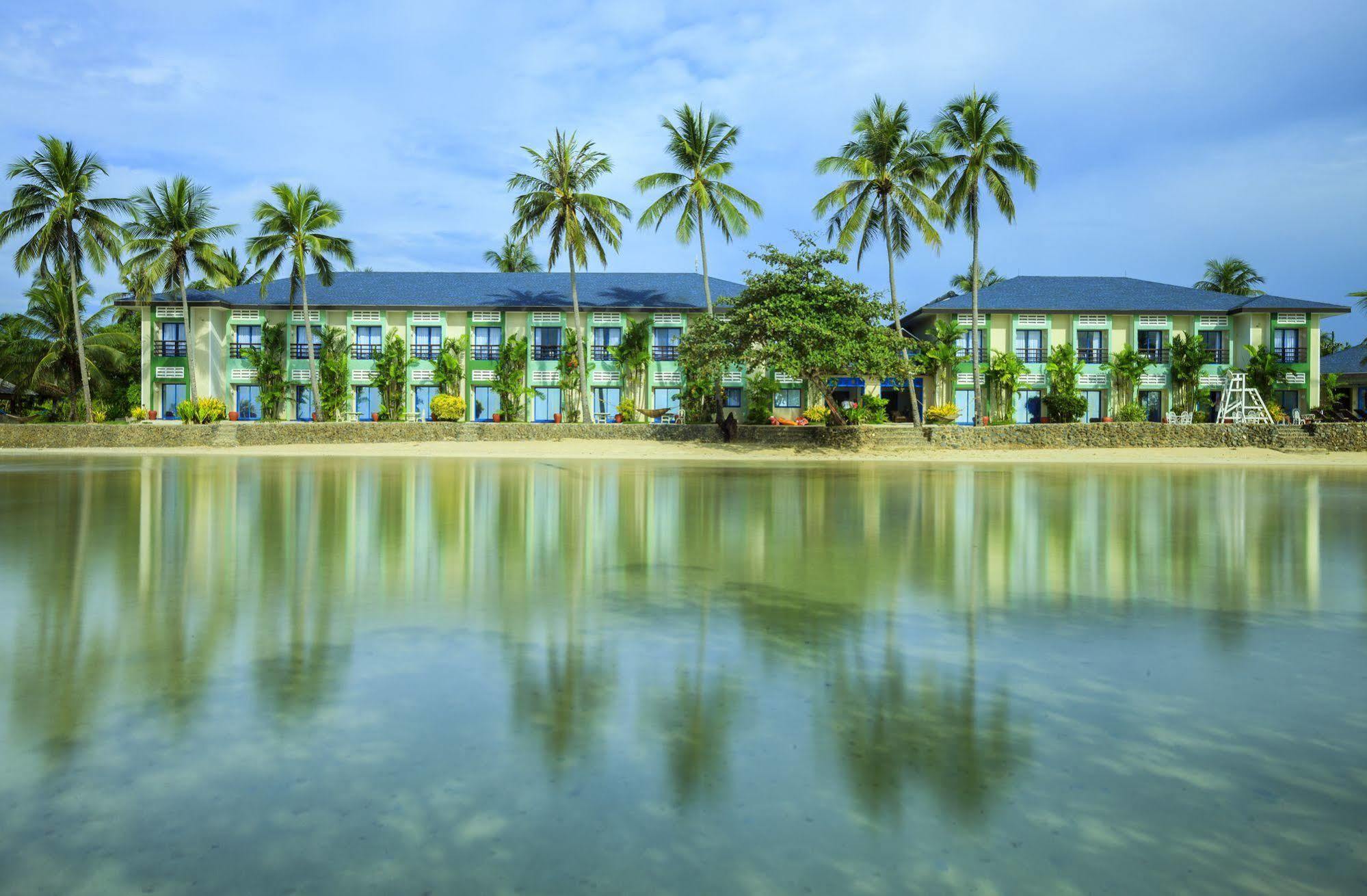 Microtel By Wyndham Puerto Princesa Exterior photo